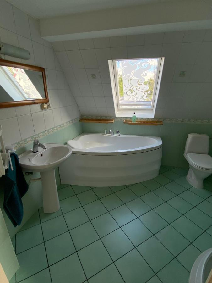 Villa Dom Na Zachodzie Szczecinek Esterno foto